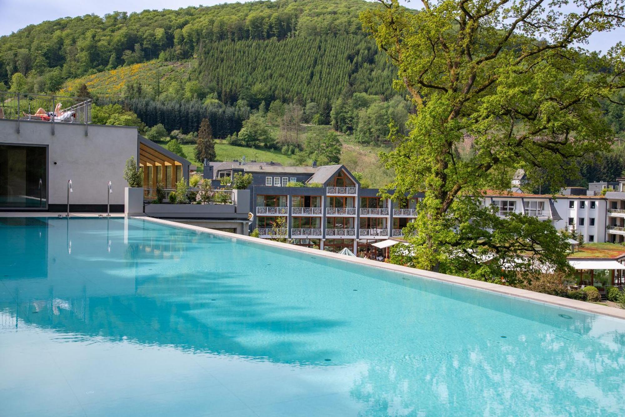 Hotel Deimann Schmallenberg Exteriör bild